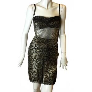 NEW IKITO women's chiffon top and print scallop skirt in animal print